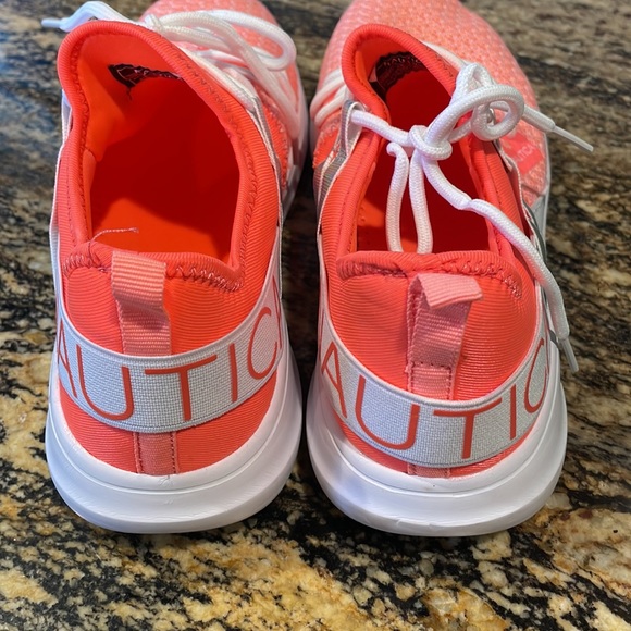 Nautica slip on tennis shoes like new - Picture 2 of 2